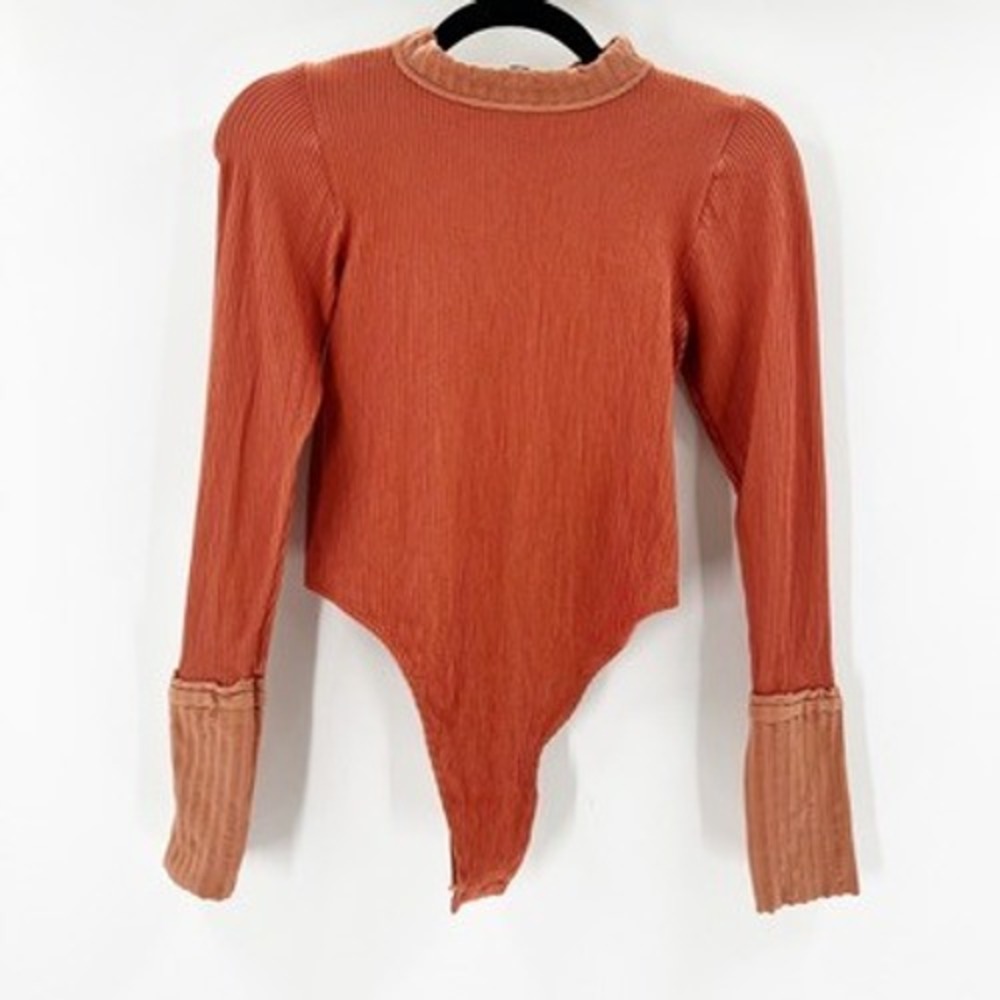 Out‎ From Under Urban Outfitters Ribbed Mock Neck Bodysuit Rust Orange M/L